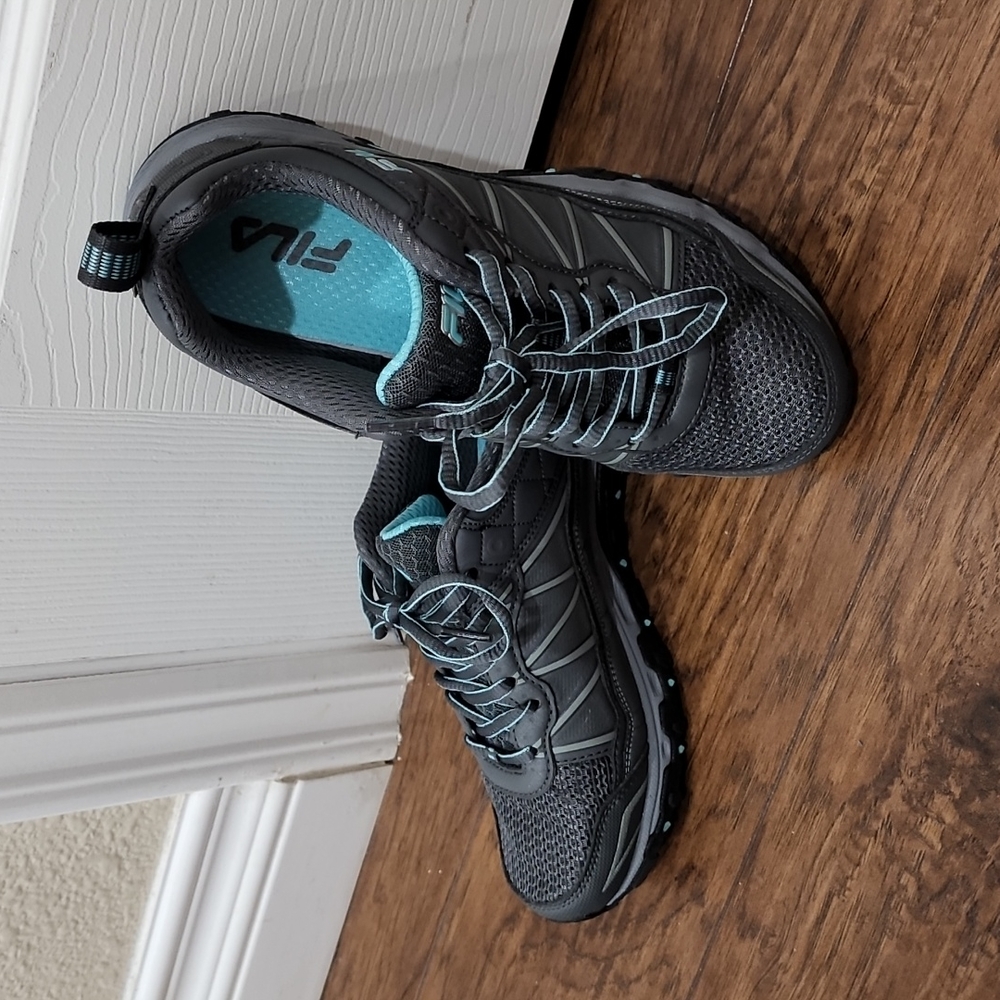 Fila running sneakers grey, women's size 6